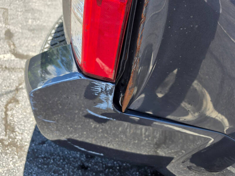 2012 Nissan Pathfinder LE