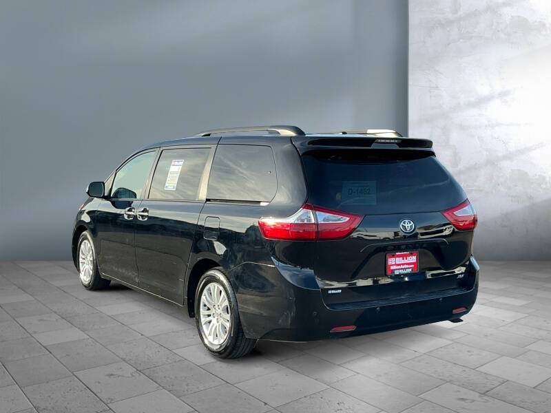 2016 Toyota Sienna