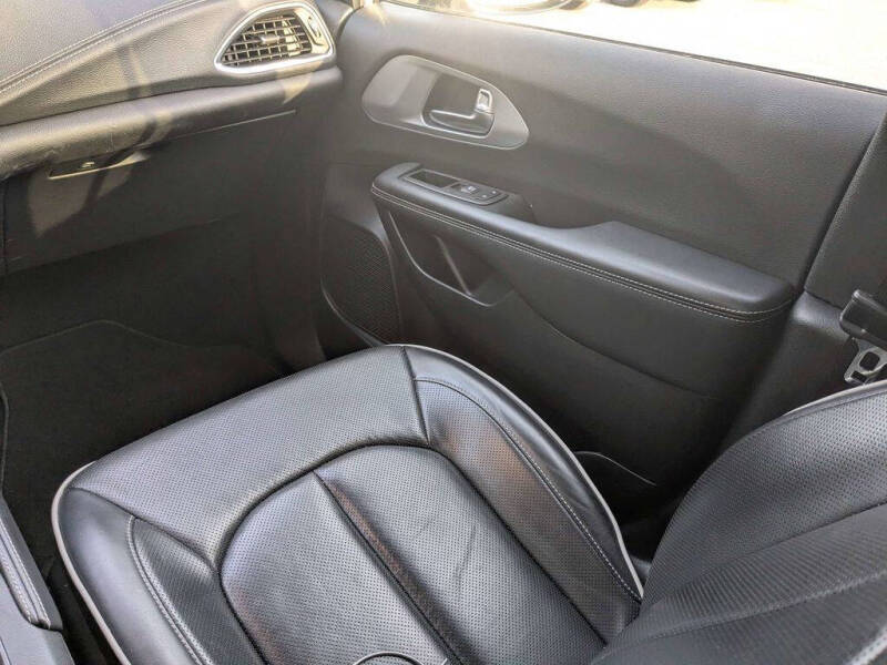 2025 Chrysler Pacifica Limited