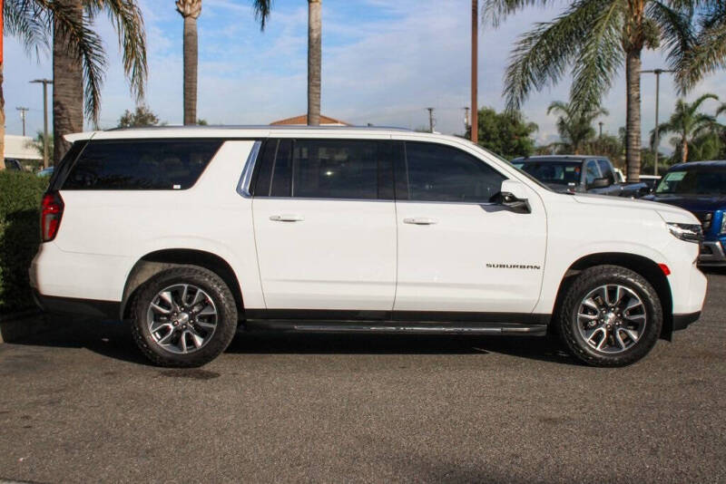 2021 Chevrolet Suburban LT