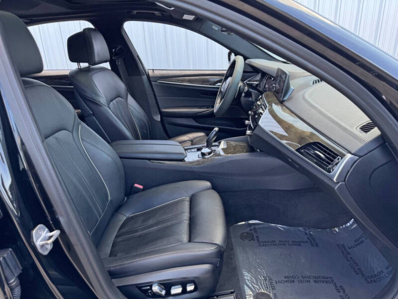 2017 BMW 5 Series 540i