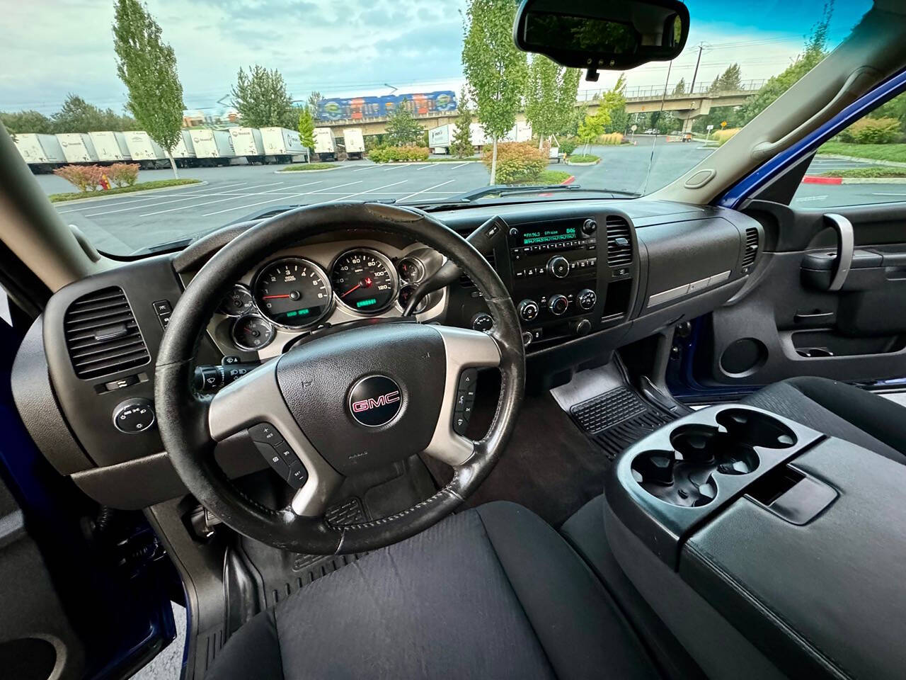 2013 GMC Sierra 1500 for sale at MISHA MASTER MOTORZ LLC in Portland, OR