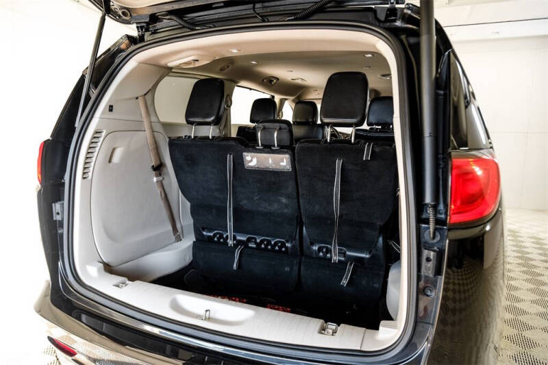 2020 Chrysler Voyager LXi