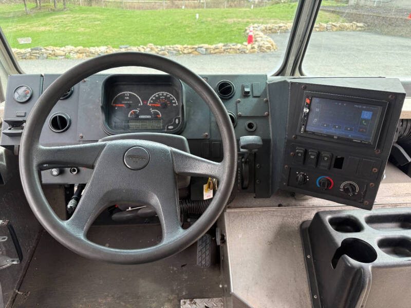 2017 Freightliner MT55 Chassis