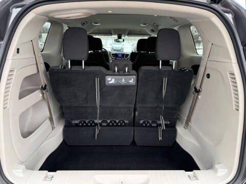 2019 Chrysler Pacifica Touring Plus