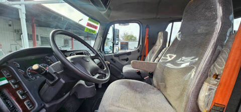 2016 Freightliner 108 SD