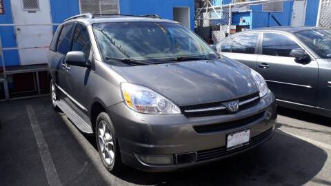 2004 Toyota Sienna for sale at MOUNT EDEN MOTORS INC in Bronx NY
