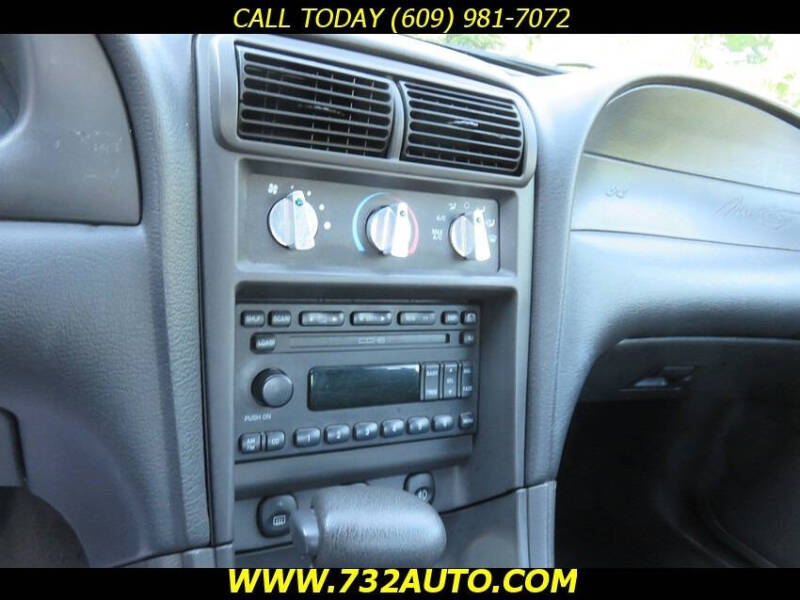 2003 Ford Mustang GT Deluxe