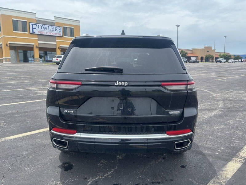 2022 Jeep Grand Cherokee Summit