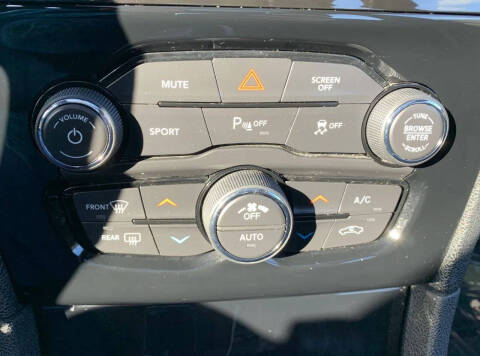 2023 Chrysler 300 S V6