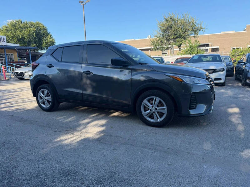 2025 Nissan Kicks Play S