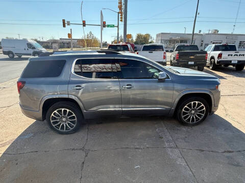 2022 GMC Acadia Denali