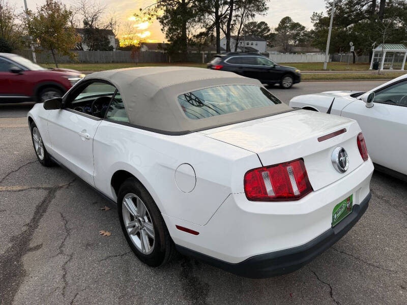 2010 Ford Mustang V6