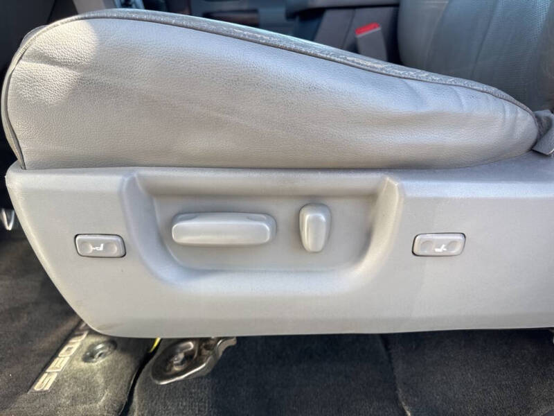 2013 Toyota Sequoia Platinum