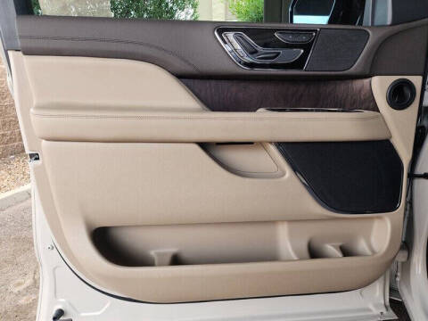 2023 Lincoln Navigator Standard