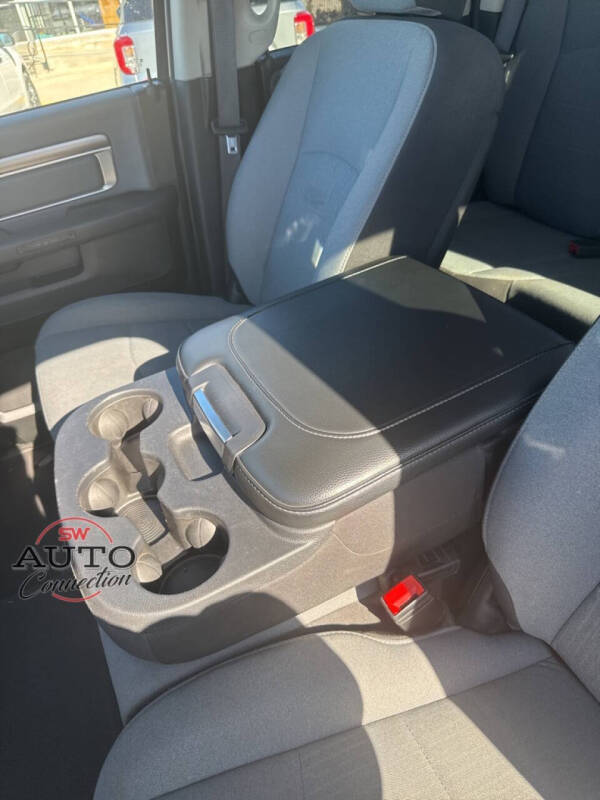 2024 RAM 1500 Classic SLT