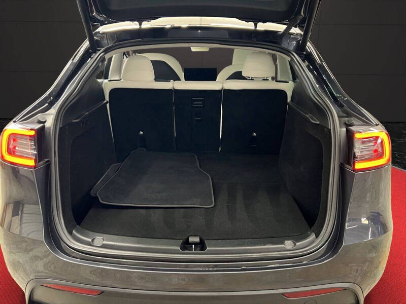2024 Tesla Model Y Long Range