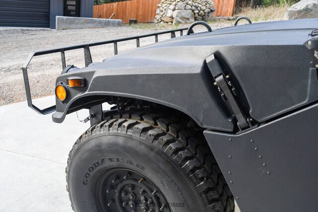 1991 AM General Hummer