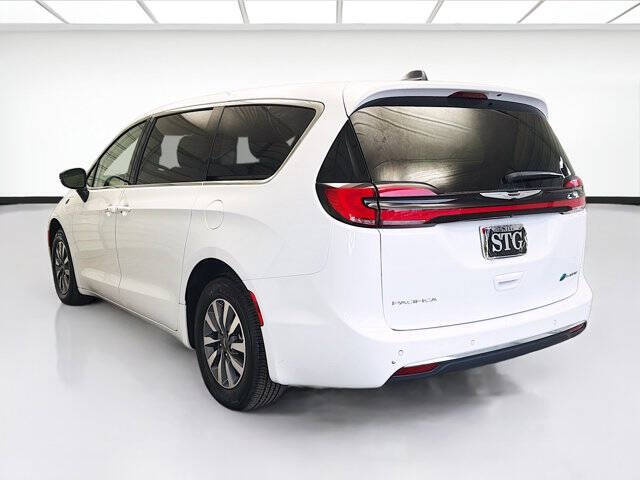 2024 Chrysler Pacifica Plug-In Hybrid Select