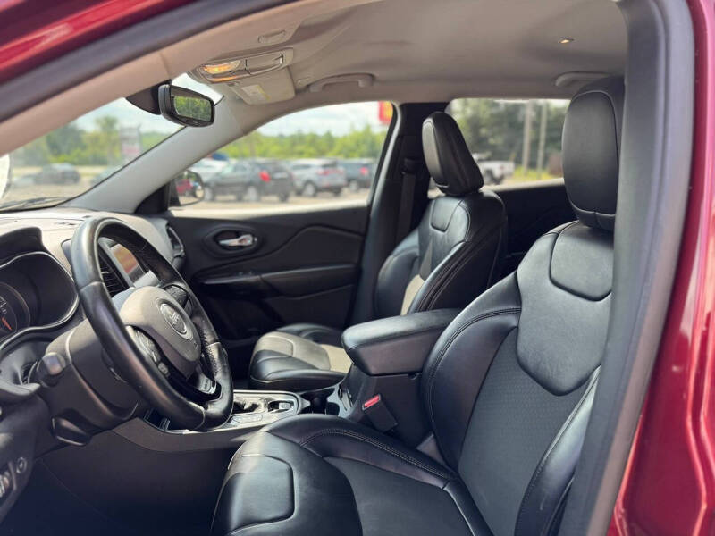 2019 Jeep Cherokee Latitude Plus