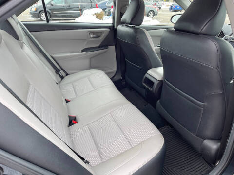 2015 Toyota Camry SE