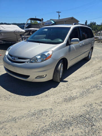 2006 Toyota Sienna for sale at Flamingo Motors in Kenmore WA