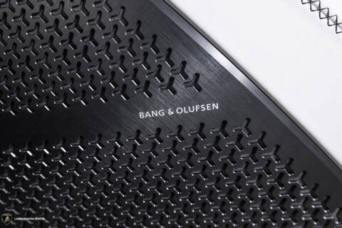 2025 Lamborghini Urus SE