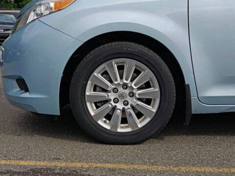 2015 Toyota Sienna LE 7-Passenger