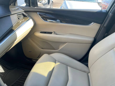 2017 Cadillac XT5