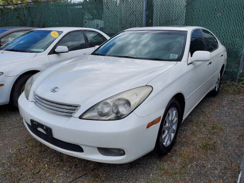 2002 Lexus ES 300 for sale at M & M Auto Brokers in Chantilly VA