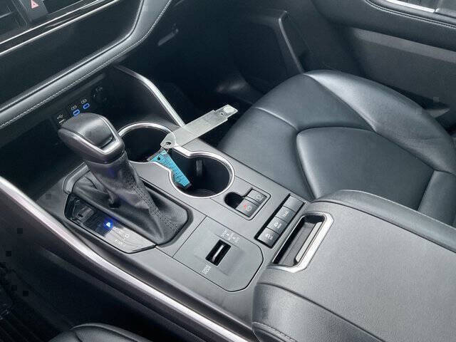 2022 Toyota Highlander Hybrid XLE