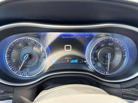 2017 Chrysler 300 Limited