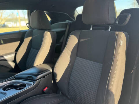 2022 Dodge Challenger SXT