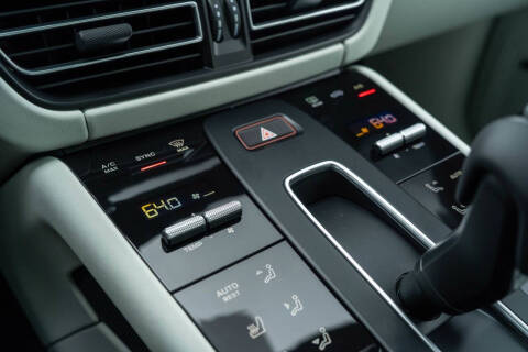 2025 Porsche Macan S