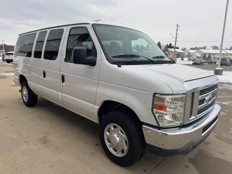 2012 Ford E-Series E-350 SD XLT