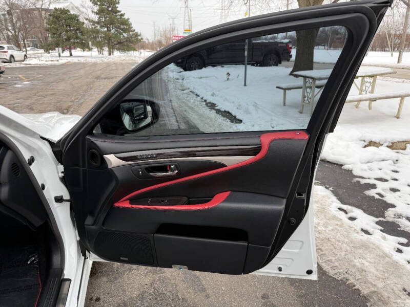 2015 Lexus LS 460 Crafted Line