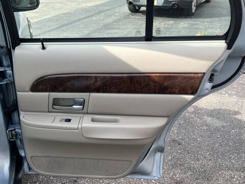 2010 Mercury Grand Marquis LS