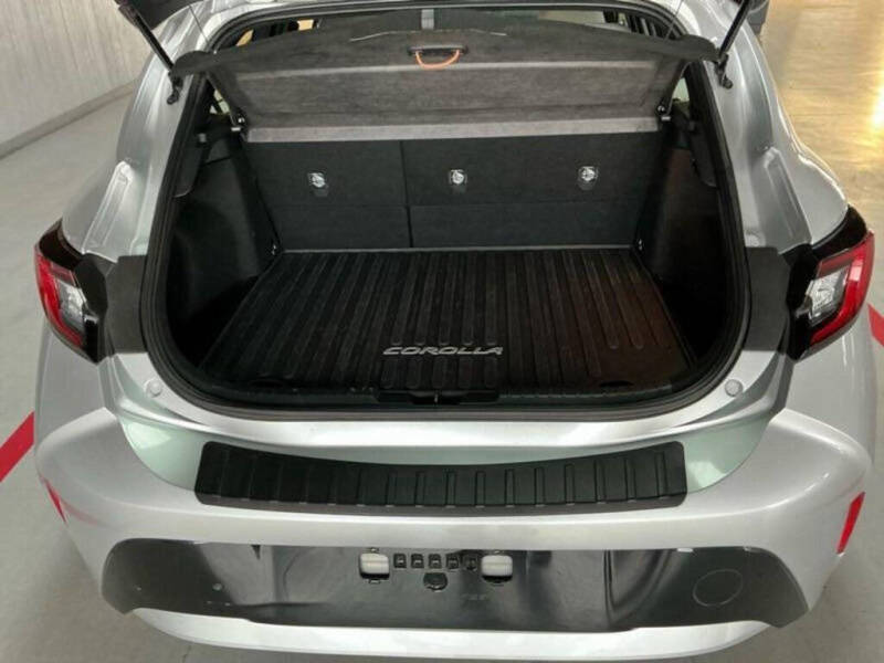 2024 Toyota Corolla Hatchback SE