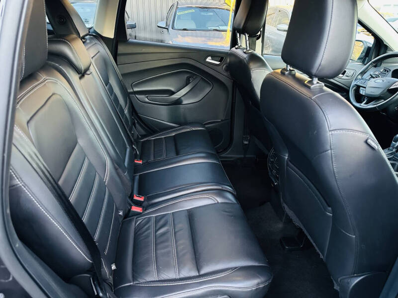 2019 Ford Escape Titanium