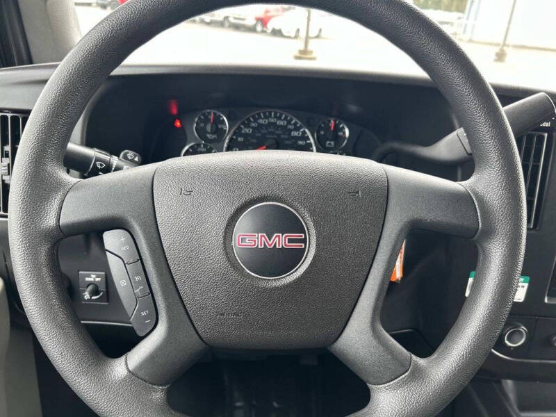 2023 GMC Savana 2500