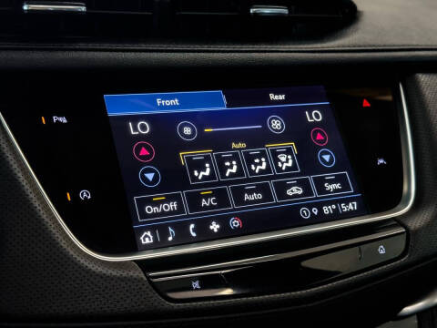 2024 Cadillac XT6 Luxury