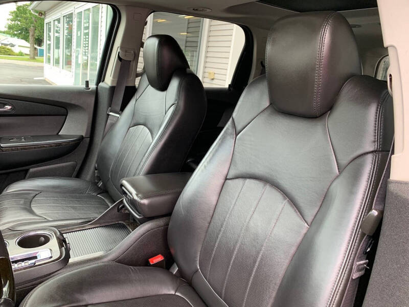 2011 GMC Acadia Denali