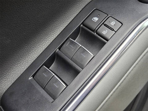 2023 Toyota Highlander Hybrid Platinum