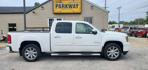 2011 GMC Sierra 1500 for sale at Parkway Motors in Springfield IL