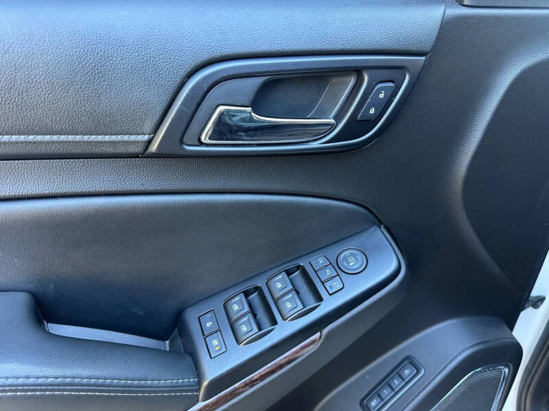 2017 GMC Yukon XL SLT