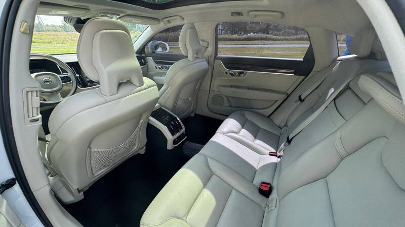 2018 Volvo S90 T5 Momentum