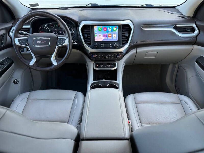 2021 GMC Acadia SLT