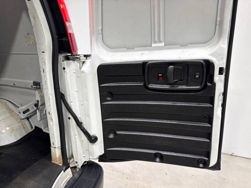 2020 Chevrolet Express 2500