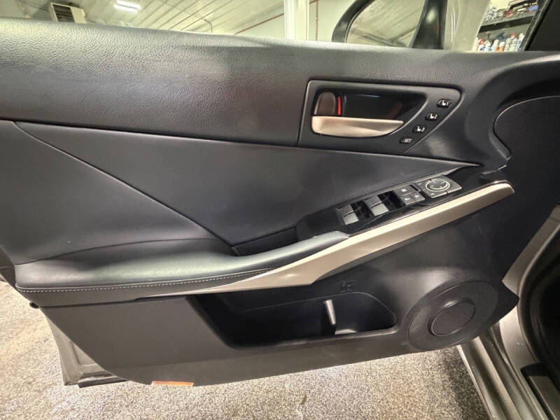 2019 Lexus IS 300