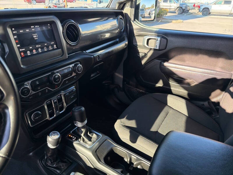 2022 Jeep Gladiator Altitude